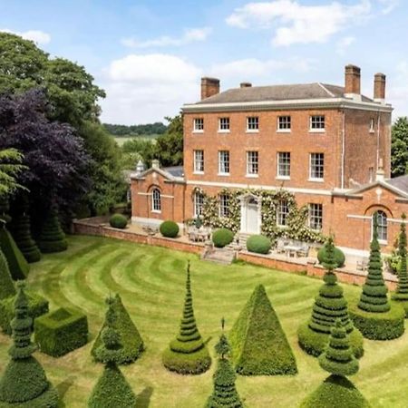 Cressy Hall - Historic Grade II Listed Manor, Gorgeous Topiary Garden Gosberton Exteriér fotografie